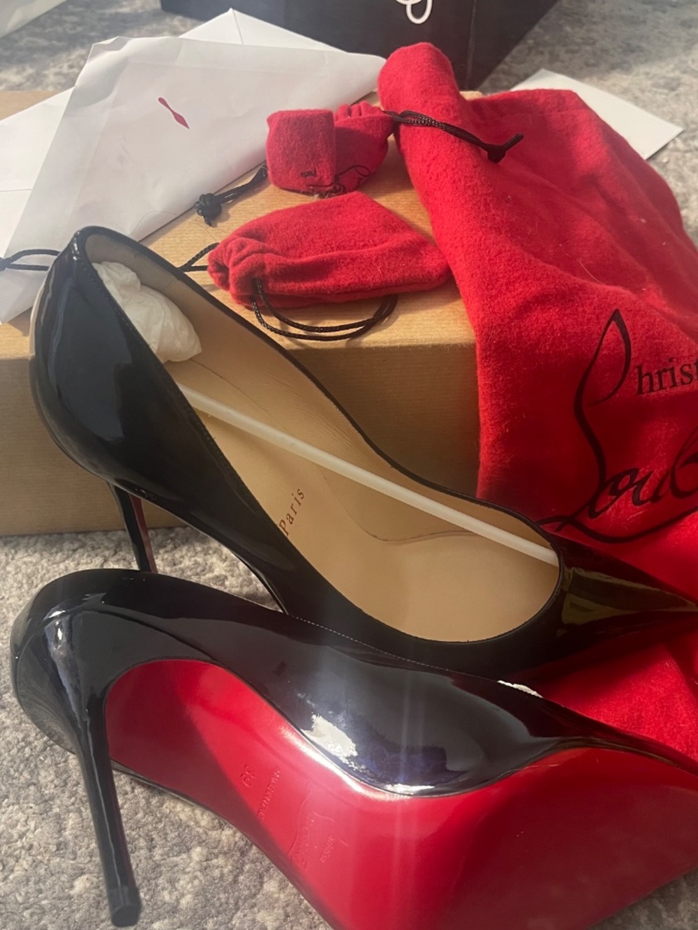 Shoes - Picture 5 of 6